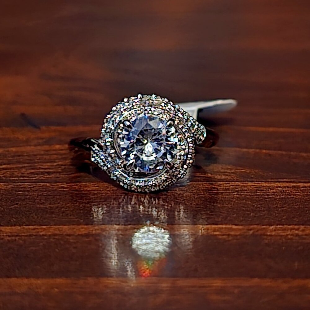 Fragrant Jewels Snow Ring